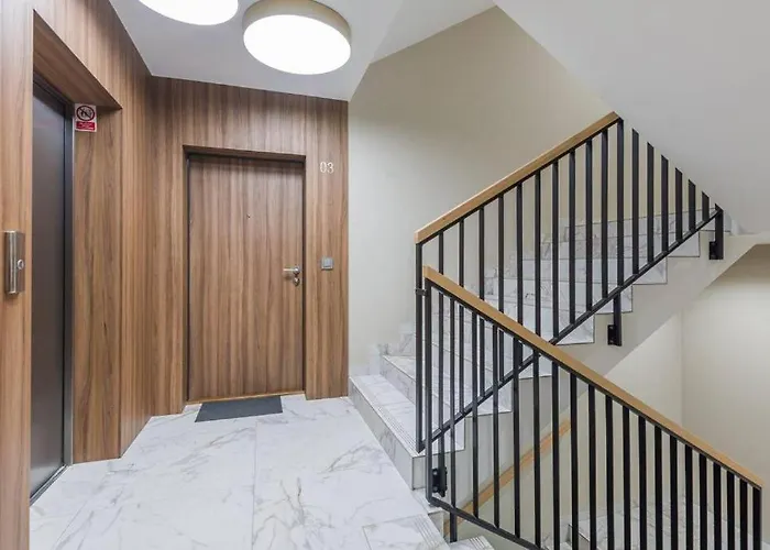 Golden Apartments Gdansk - Cozy Studio - Great Location&Kollotaja Daire