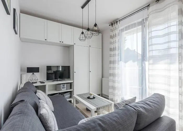 Golden Apartments Gdansk - Cozy Studio - Great Location&Kollotaja Daire